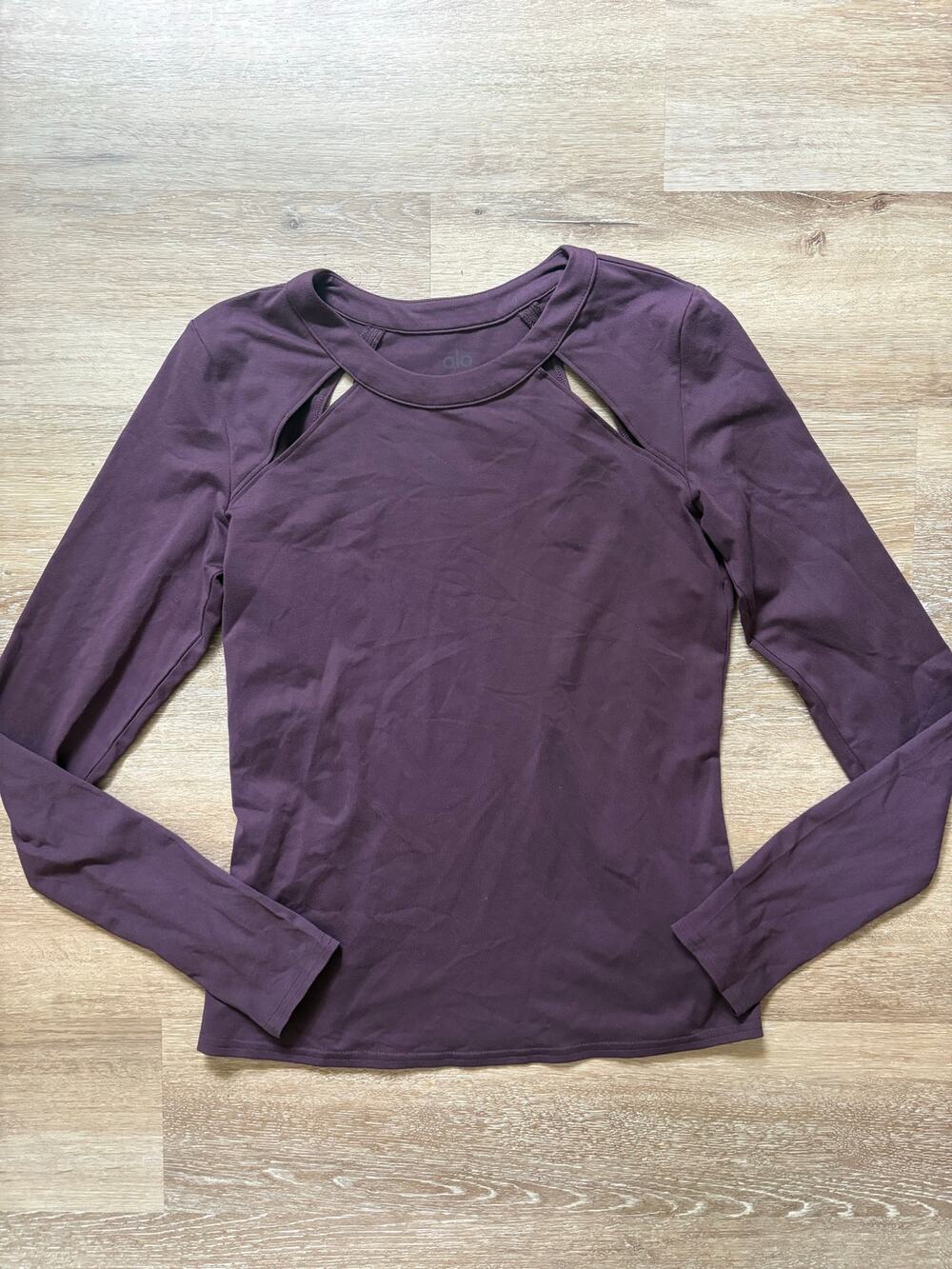 Alo Yoga Mantra Long Sleeve